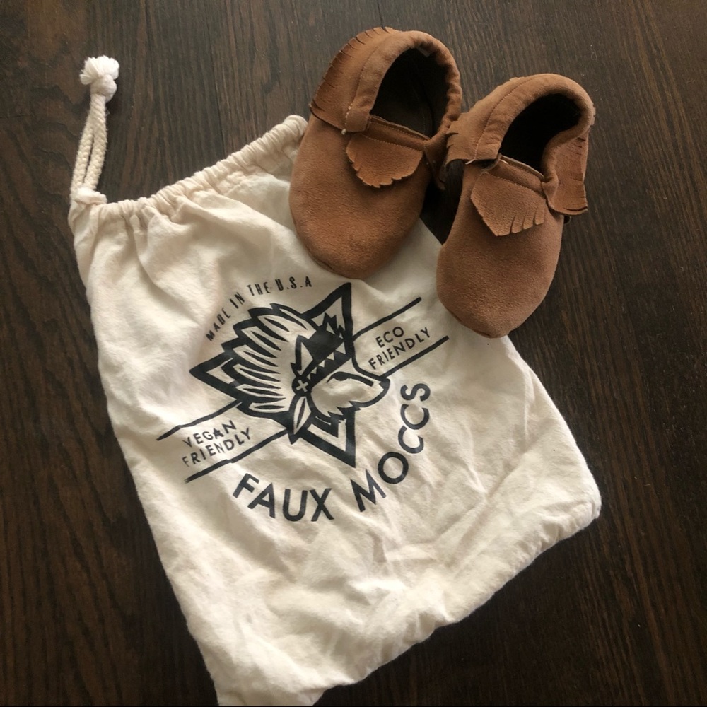 New toddler Moccasins